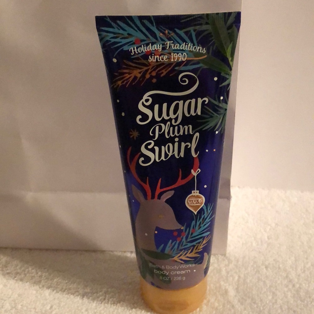 Bath & Body Works Sugar Plum Swirl body cream. Discontinued   8 ounces